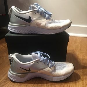Nike Odyssey React 2 Flyknit NWOB